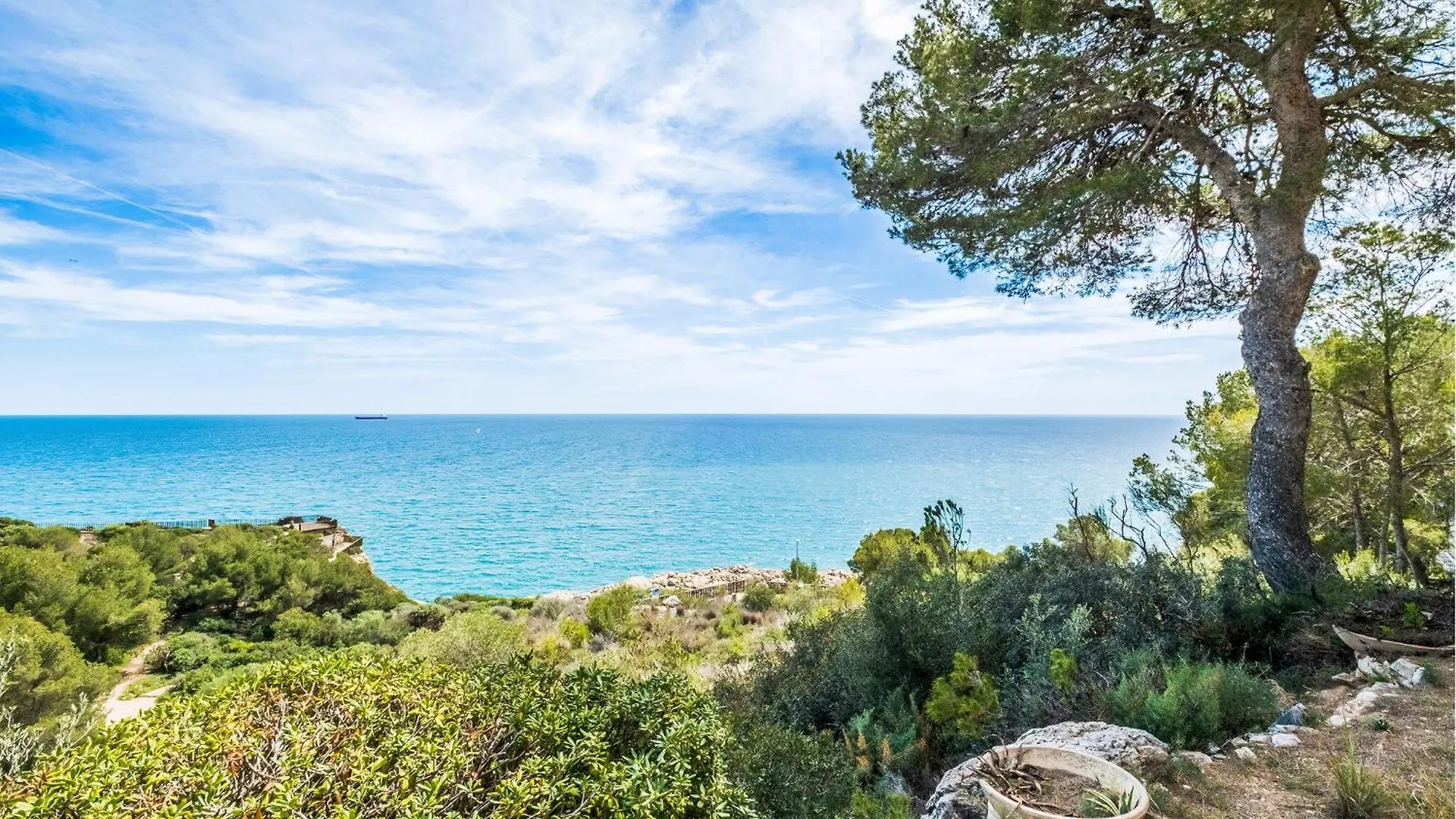 Nice Apartment In Salou With House Sea View